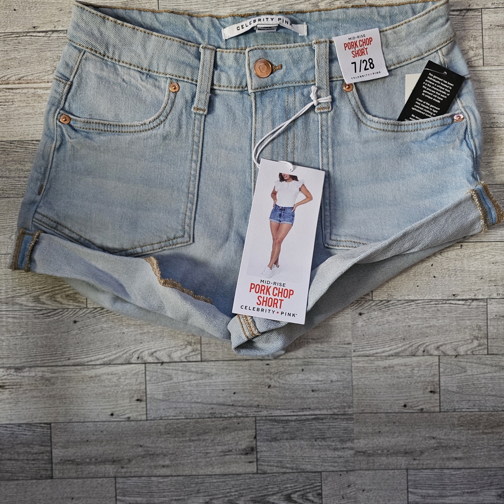 Celebrity Pink Women's Light Blue Denim Shorts Size 7/28